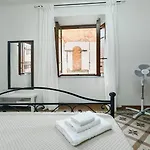 Casa Di Olga - Historical Inside The Walls *