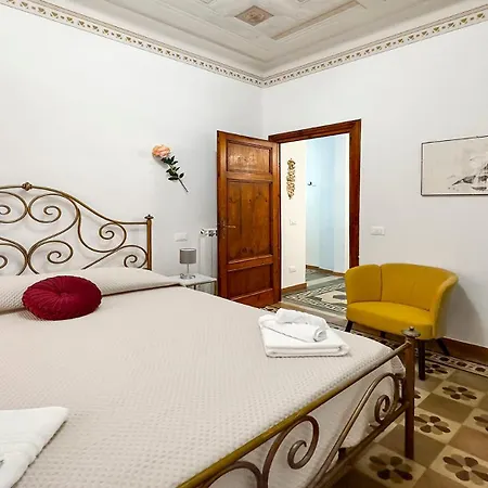 Casa Di Olga - Historical Inside The Walls